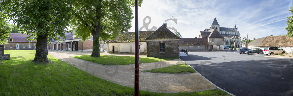 Halle-publique-Jardin-Centre-Bourg-Tourny-web-170517-007.jpg